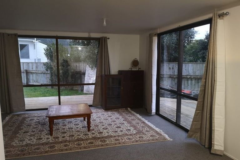 Photo of property in 12 Freyberg Crescent, Waikanae Beach, Waikanae, 5036