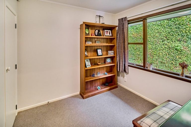 Photo of property in 46 Homewood Crescent, Karori, Wellington, 6012