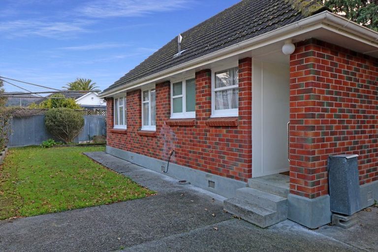 Photo of property in 12 Rawhiti Street, Stokes Valley, Lower Hutt, 5019