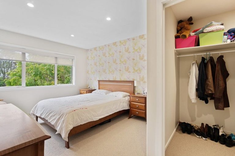 Photo of property in 4 William Street, Highlands Park, New Plymouth, 4312