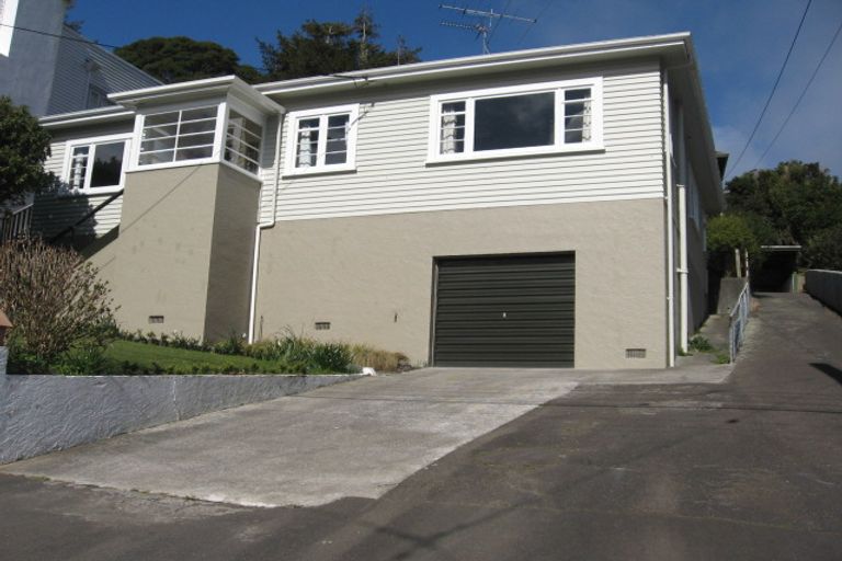 Photo of property in 323 Karori Road, Karori, Wellington, 6012