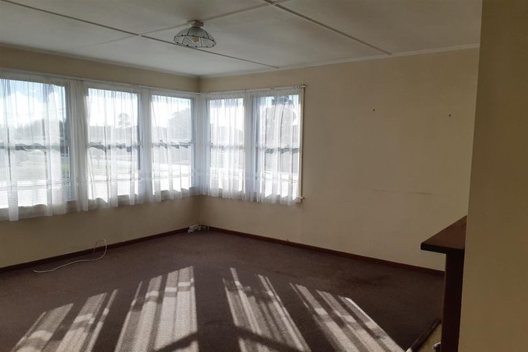 Photo of property in 23 Essex Street, Stratford, 4332