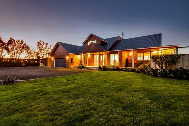 Photo of property in 957 Main Road North, Onaero, Waitara, 4383
