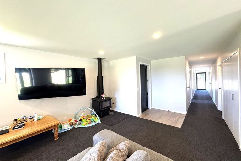 Photo of property in 64 Cameron Road, Hillend, Balclutha, 9272