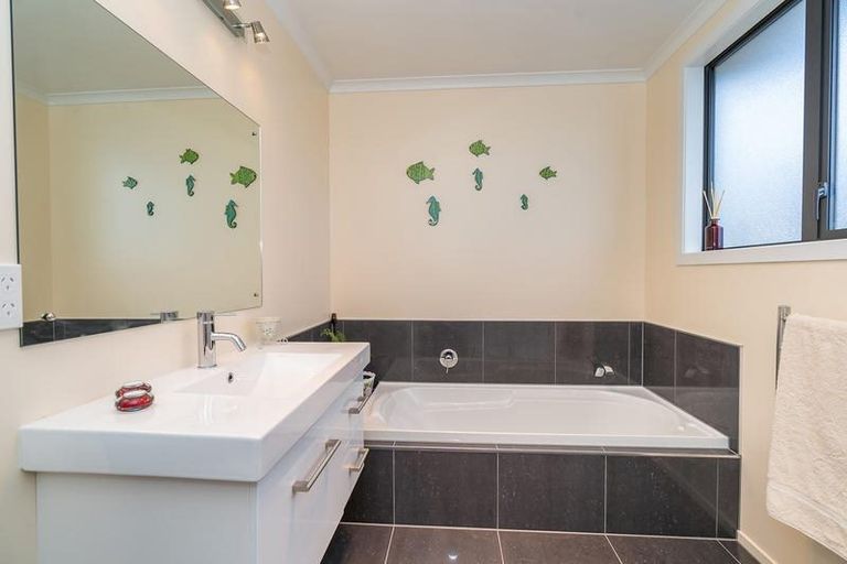 Photo of property in 8 Glenfinlass Street, Company Bay, Dunedin, 9014