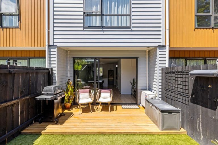 Photo of property in 5/13 Windy Ridge Road, Glenfield, Auckland, 0629