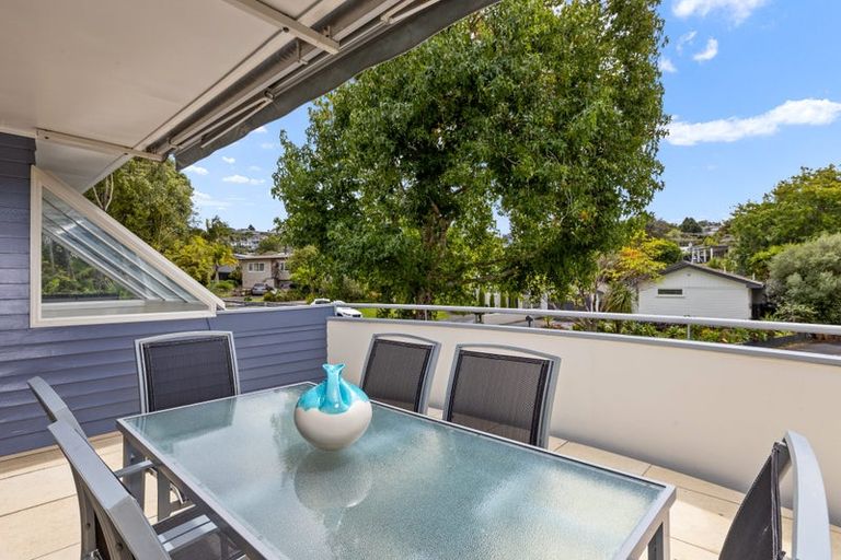 Photo of property in 51 Mcdowell Crescent, Hillcrest, Auckland, 0627
