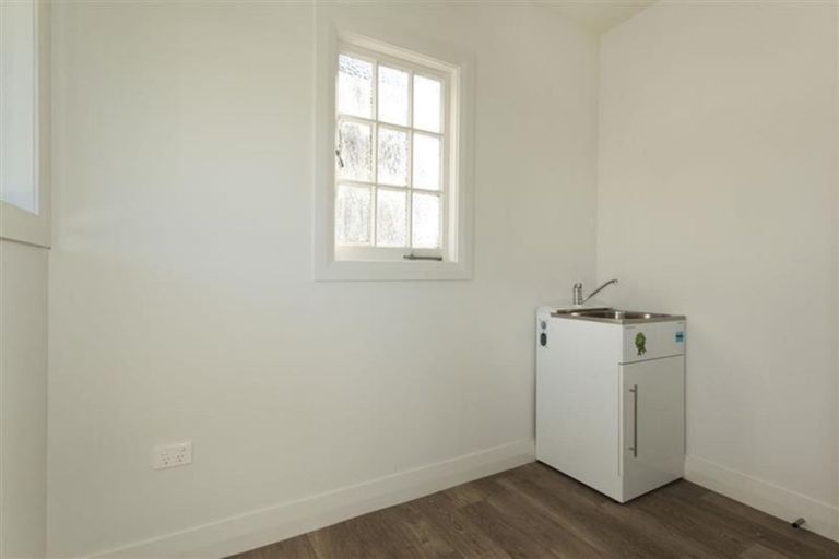Photo of property in 5 King Street, Northcote Point, Auckland, 0627