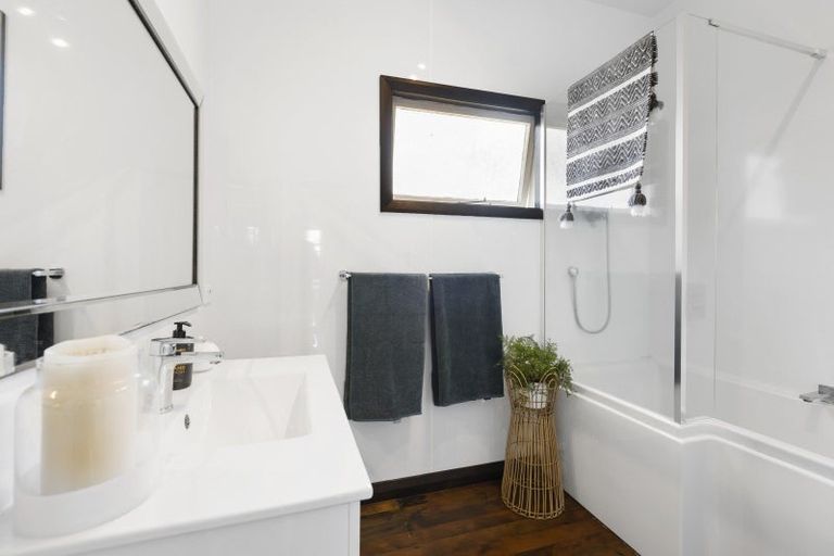 Photo of property in 199 Coronation Avenue, Welbourn, New Plymouth, 4310