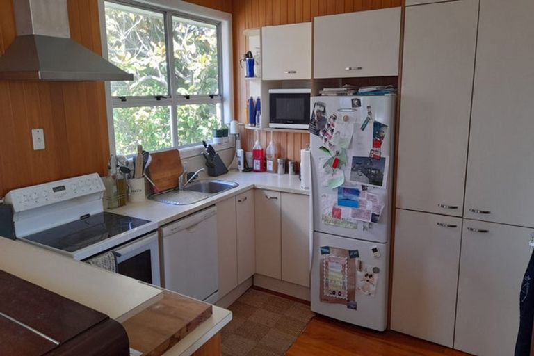 Photo of property in 40a Herewini Street, Titahi Bay, Porirua, 5022