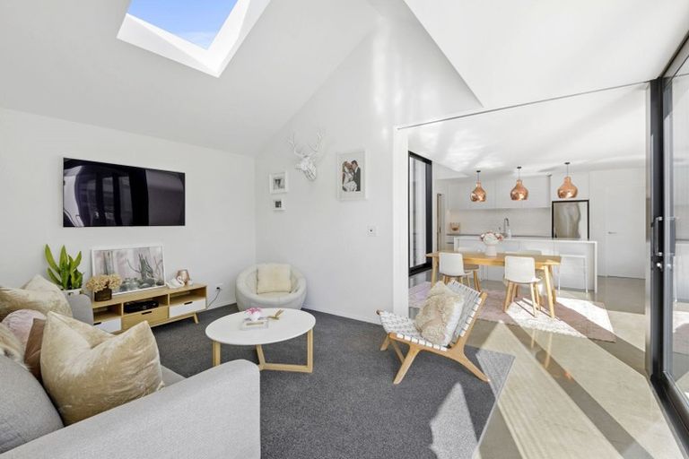 Photo of property in 44 Bluestone Drive, Parklands, Christchurch, 8083