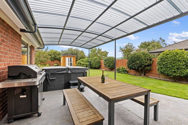 Photo of property in 21 Welsford Street, Woodend, 7610