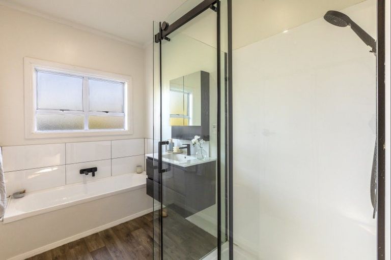 Photo of property in 2 Woburn Street, Waipukurau, 4200