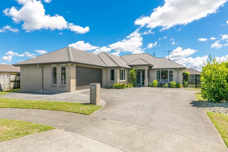 Photo of property in 20 Whitford Place, Rototuna North, Hamilton, 3210