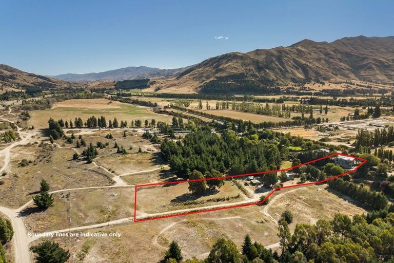 Photo of property in 293 Riverbank Road, Wanaka, 9382