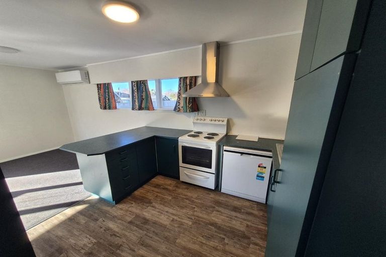 Photo of property in 2/18 Roker Street, Somerfield, Christchurch, 8024