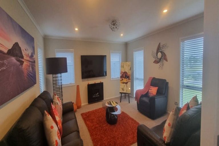 Photo of property in 82 Golden Sands Drive, Papamoa Beach, Papamoa, 3118