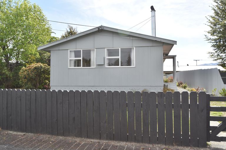 Photo of property in 26 Jollie Road, Twizel, 7901