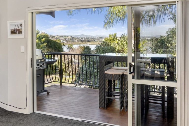 Photo of property in 36 Rewarewa Place, Matua, Tauranga, 3110