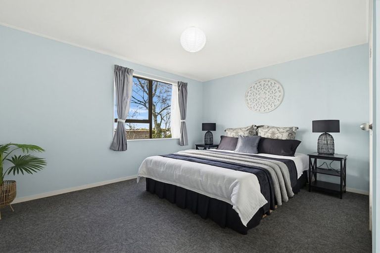 Photo of property in 35 Danube Lane, Glen Eden, Auckland, 0602