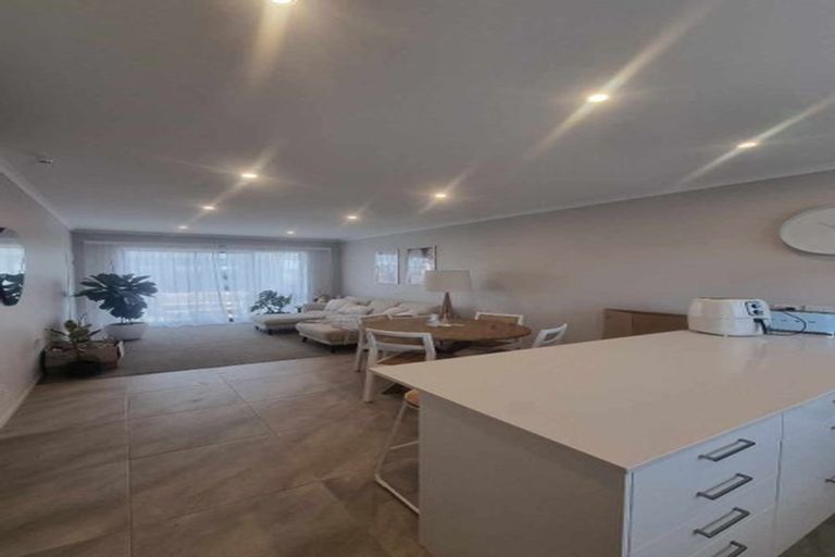 Photo of property in 17 Malcolm Calder Road, Hobsonville, Auckland, 0616