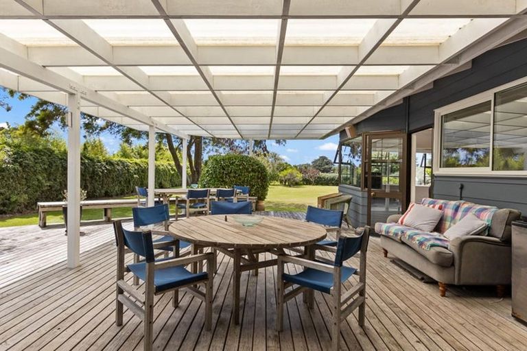 Photo of property in 71 Jones Road, Tawharanui Peninsula, Warkworth, 0986