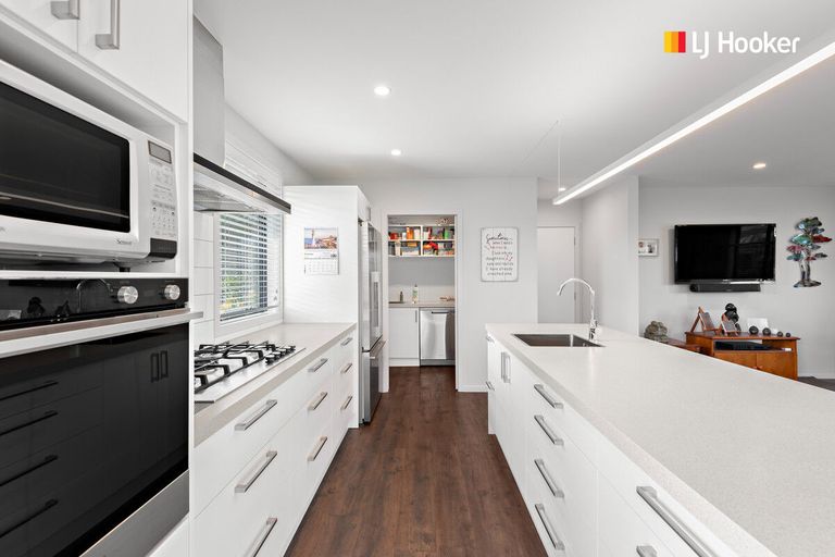 Photo of property in 46 Silver Springs Boulevard, Mosgiel, 9024