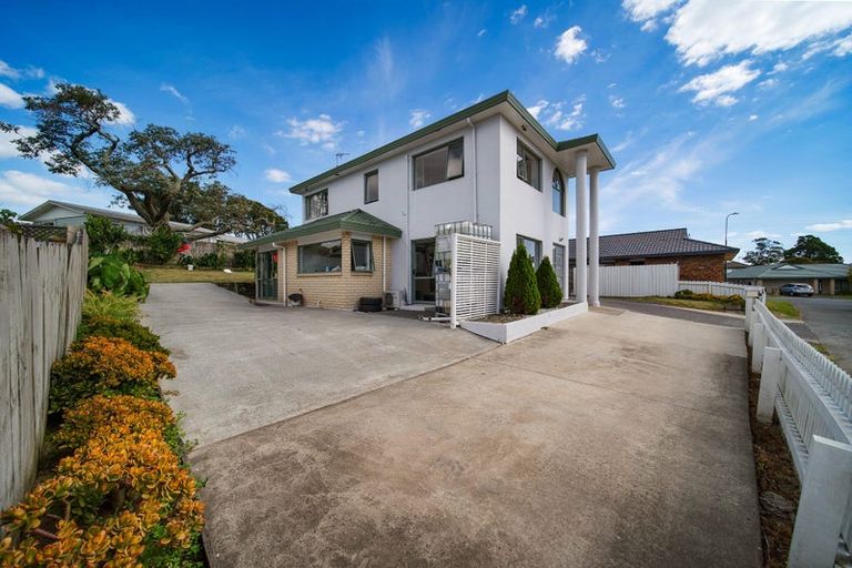 Photo of property in 16 Grangewood Close, Favona, Auckland, 2024