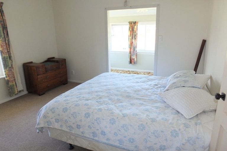 Photo of property in 19 Nash Parade, Foxton Beach, Foxton, 4815