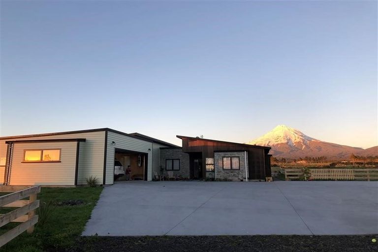 Photo of property in 592 Alfred Road, Kaimiro, New Plymouth, 4371