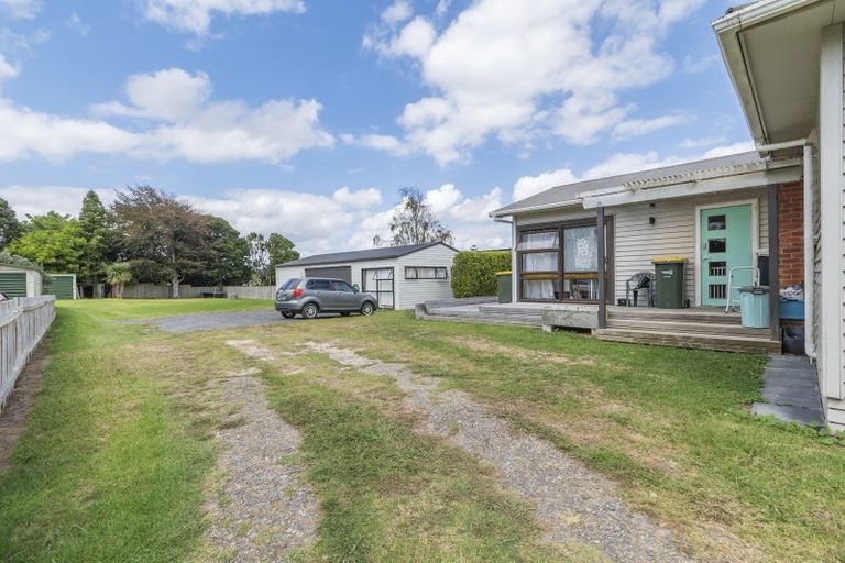 Photo of property in 13 Collingwood Road, Waiuku, 2123