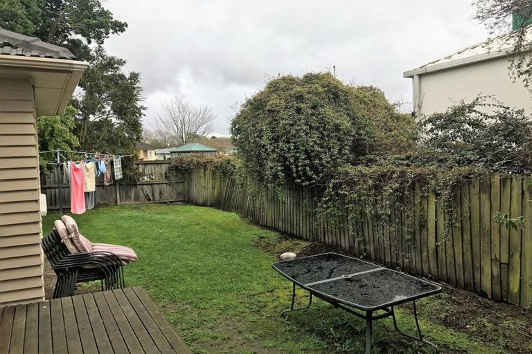 Photo of property in 2/17 Haynes Avenue, Upper Riccarton, Christchurch, 8041