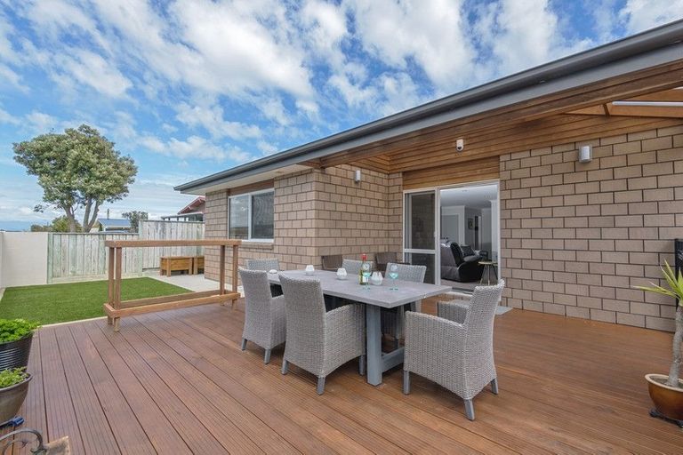 Photo of property in 28 Thomas Place, Foxton Beach, Foxton, 4815