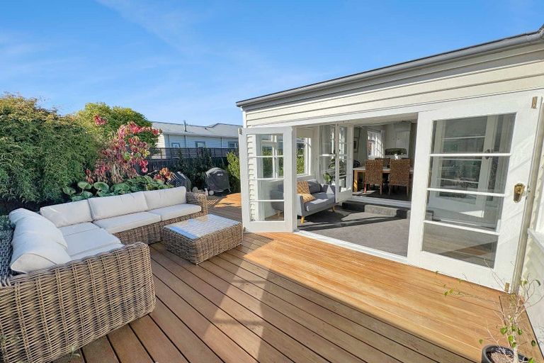 Photo of property in 1/155 Weston Road, St Albans, Christchurch, 8052