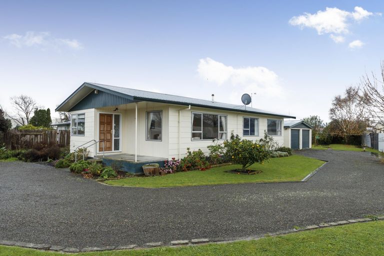 Photo of property in 83 Kaimanawa Street, Kelvin Grove, Palmerston North, 4414