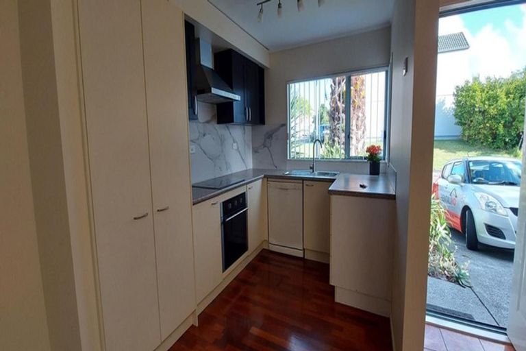 Photo of property in 9 Kona Crescent, Henderson, Auckland, 0610