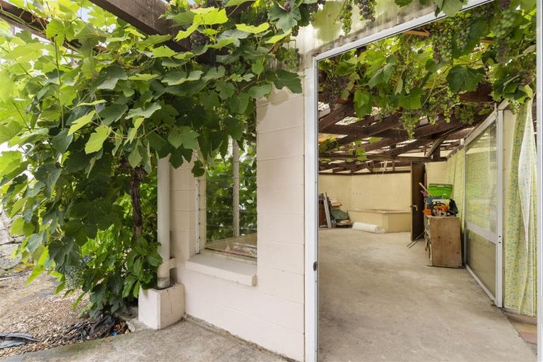 Photo of property in 3 Aries Place, Kawaha Point, Rotorua, 3010