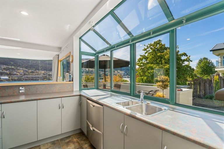 Photo of property in 415 Peninsula Road, Kelvin Heights, Queenstown, 9300