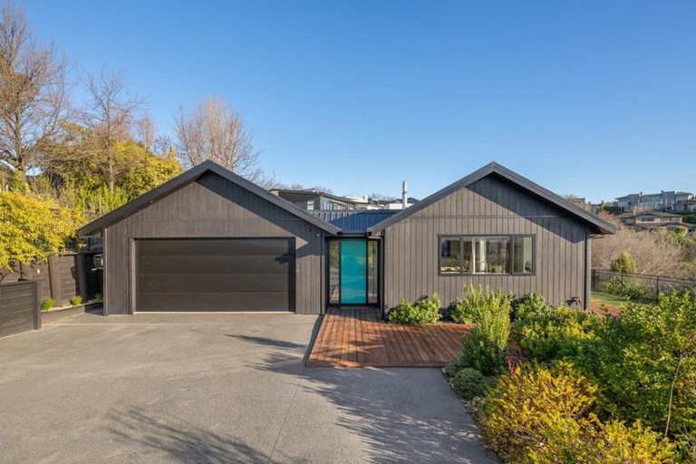 Photo of property in 19 Golf View Close, Fairhall, 7272