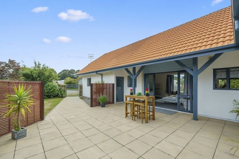 Photo of property in 20 Realm Drive, Paraparaumu, 5032