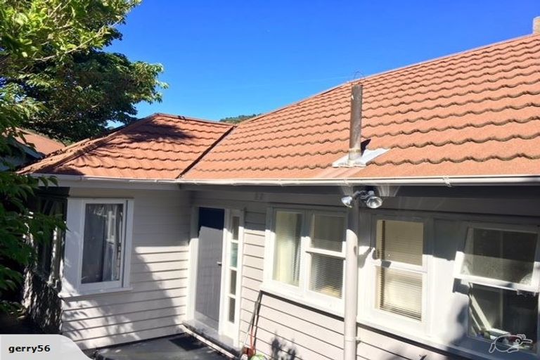 Photo of property in 15 Creswick Terrace, Northland, Wellington, 6012