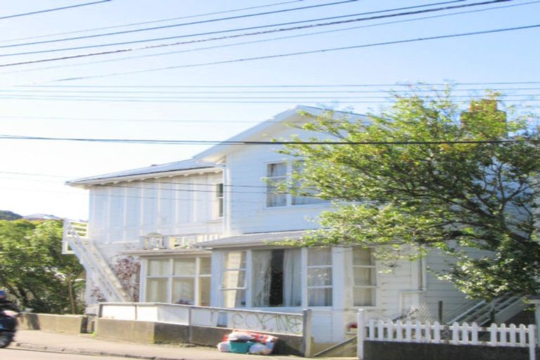 Photo of property in 105 Salamanca Road, Wellington Central, Wellington, 6011
