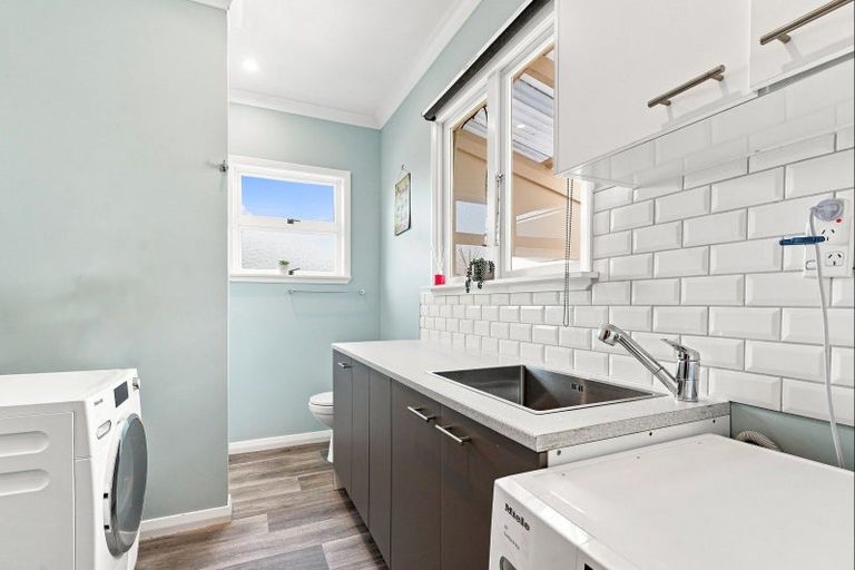 Photo of property in 2139 State Highway 3, Sanson, Palmerston North, 4479