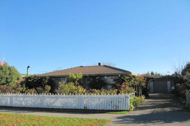 Photo of property in 29 Tyrone Street, Belfast, Christchurch, 8051