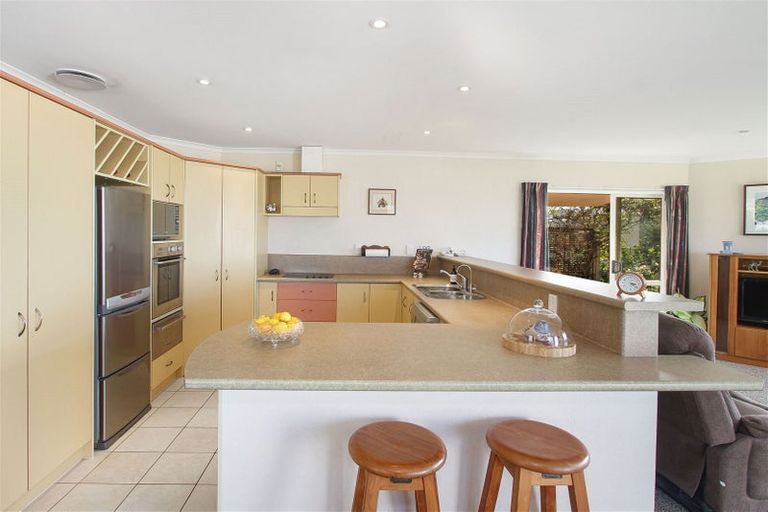 Photo of property in 46 Torkar Road, Clarks Beach, 2122