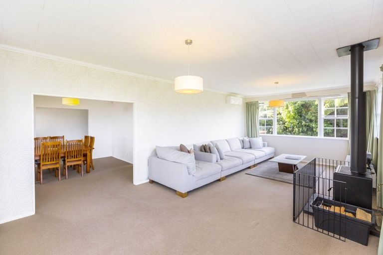 Photo of property in 16 Alleyne Court, Brown Owl, Upper Hutt, 5018