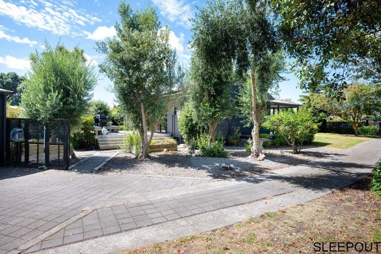 Photo of property in 9 Redwood Place, Te Awanga, 4102