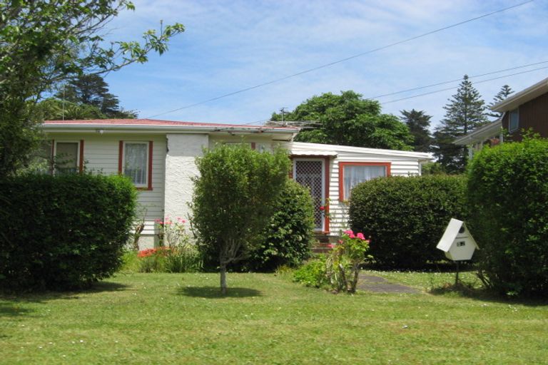 Photo of property in 82 Coronation Road, Mangere Bridge, Auckland, 2022