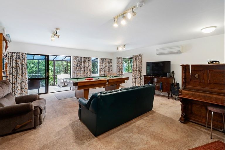 Photo of property in 34 Milton Terrace, Picton, 7220