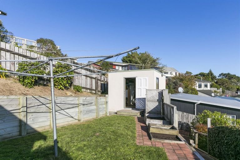 Photo of property in 16b Trinidad Crescent, Grenada Village, Wellington, 6037